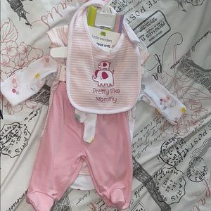 New born set never worn before